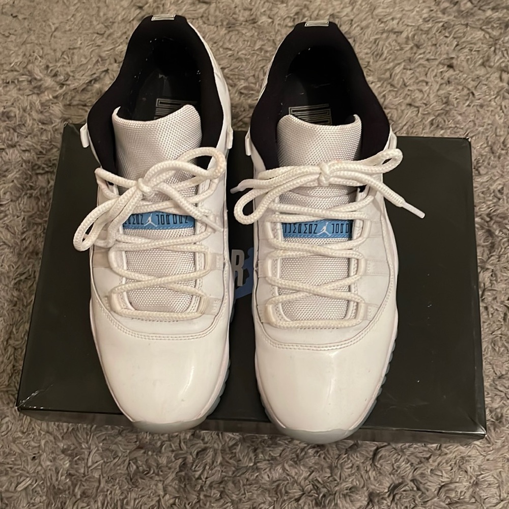 jordan 11 low legend blue size 10.5 in men